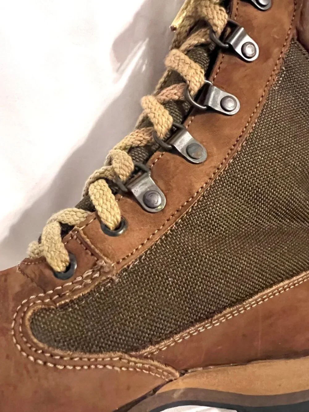 Rocky Boots-Combat Lace Up Youth-5 1/2 M-Vibram Sole-Brown/Tan Mix-Waterproof